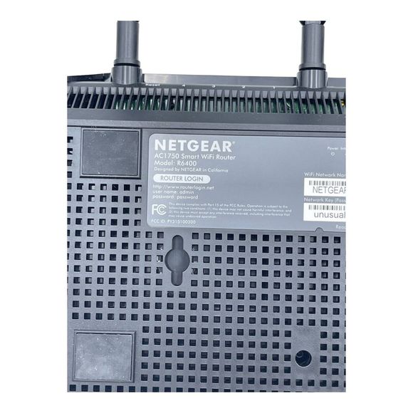 Netgear AC1750 Smart WiFi Router Model R6400 - Picture 3 of 3